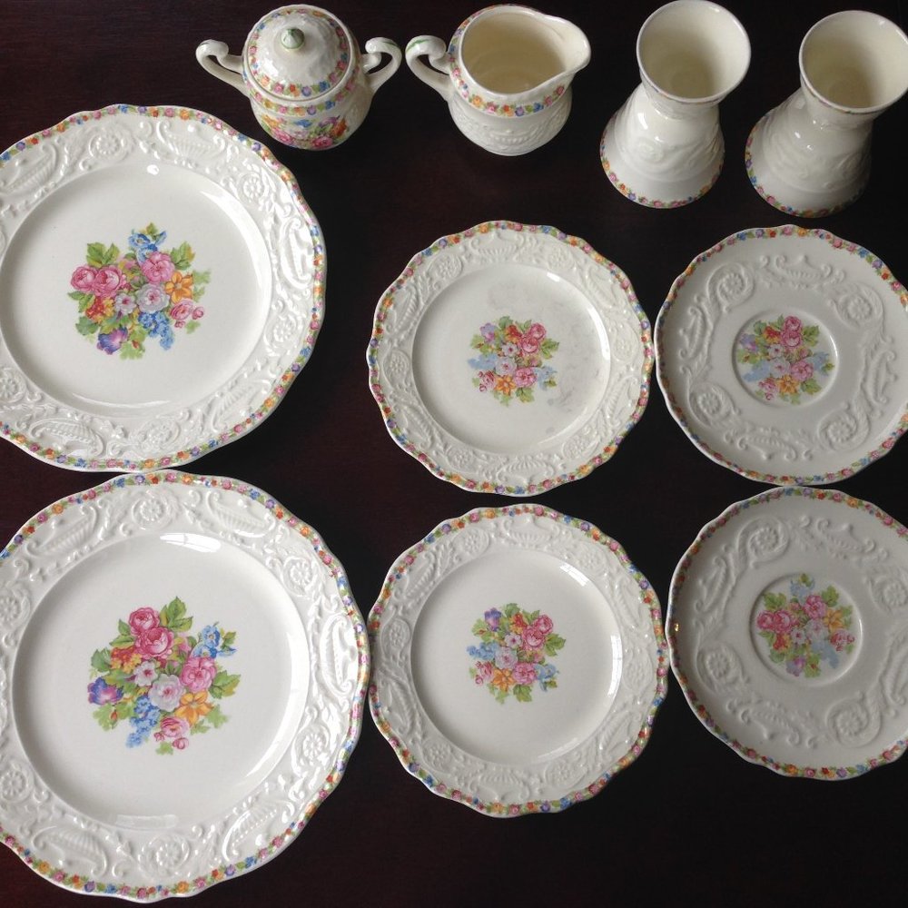Vintage 1950s Adam Antique by Steubenville, Pattern: “Rare Rose” STB5 by Steuben